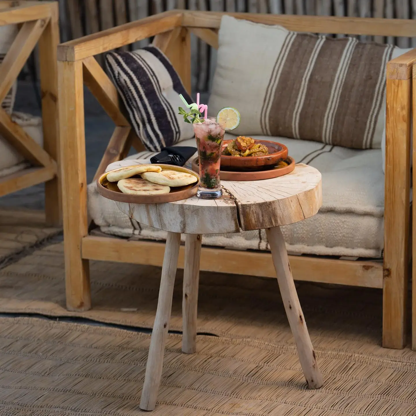 Repas sous les etoiles au camp La Boheme
