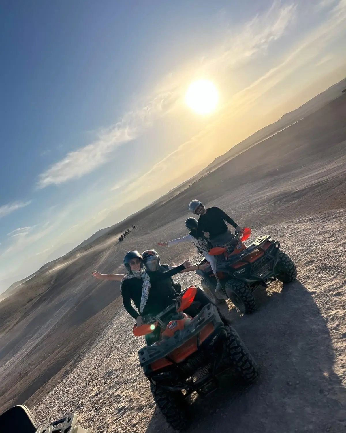 Quad + Chameau + Dîner au Camp La Boheme