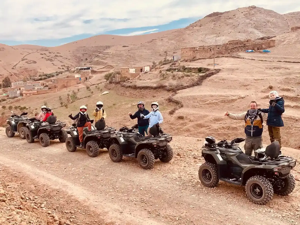 Quad + Chameau + Dîner au Le Bedouine